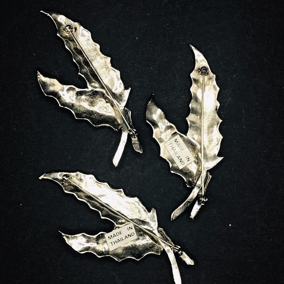 Set of 3 Long Leaf Pin Brooches Silver Tone Metal - Picture 5 of 10
